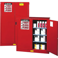 JustriteMD – Armoire de rangement Sure-GripMD pour peinture et encre, porte coulissante à fermeture auto. 43 x 18 x 44 (po)-Les multiples tablettes sont idéales pour les contenants de peinture de 1 gallon (liquides de classe III)