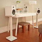 Kanto – Supports sur pied élevés pour haut-parleurs étagères, 26 po, blanc SP26PLW-L'intérieur creux et les canaux inférieurs aident à dissimuler câbles et fils de haut-parleurs