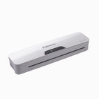 Fellowes - Offre groupée avec plastifieuse 12,5 po et 100 pochettes 3 mil format Lettre et 100 pochettes 5 mil format Menu-Le levier de débrayage permet de retirer la pochette afin de la recentrer ou de la retirer