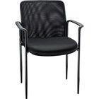 Staples - Chaise d'invité Roaken en mailles, avec accoudoirs, noir-Le tissu en mailles noires favorise la circulation de l'air