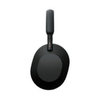 Sony - WH1000XM5 Casque sans fil à réduction de bruit - Noir-Technologie de capteur de bruits multiples - Comptant huit microphones au total, ce casque est notre plus grand pas en avant en matière de technologie de réduction du bruit. Le son ambiant est capturé encore plus précisément pour une réduction spectaculaire du bruit à haute fréquence. Grâce à l’optimiseur Auto NC, le rendement de réduction du bruit est toujours, et automatiquement optimisée en fonction des conditions d’usure et des facteurs enviro