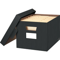 Boîte de rangement décorative Bankers Box, rayures, paquet de 2-Résistance à l’empilement moyenne, pour un usage occasionnel avec ou sans étagère.