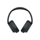 Sony - WH-CH720N Casque sans fil à reduction du bruit - Noir-Le contrôle adaptatif du son est une fonction intelligente qui detecte où vous êtes et ce que vous faites, puis qui ajuste les reglages du son ambiant pour une experience d'ecoute ideale. Lorsqu'active, il apprend votre comportement, les endroits que vous visitez frequemment, comme votre lieu de travail ou votre bistro prefere, et adapte le son à la situation.