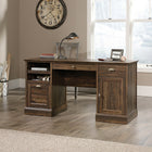 Sauder 59"W La Collection Barrister Lane Bureau Ministre - Finition Iron Oak-  Le tiroir sur glissières à extension complète peut contenir des fichiers suspendus de format Lettre