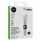 Câble Lightning Duratek 120 cm avec sangle de fermeture Belkin - Blanc-Fabriqué avec des composants de première qualité, notamment des fibres aramides, pour vous offrir une qualité durable