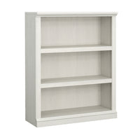 Sauder - La Collection Sauder Select Bibliothèque - Finition Glacier Oak-Deux étagères réglables offrent des possibilités polyvalentes de rangement et d'exposition.