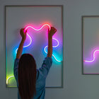 Twinkly - Tube lumineux multicoloure Flex de 10 pieds avec fil blanc-Application Twinkly gratuite pour iOS et Android sur mobile et tablette