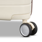 Samsonite - Virtuosa Spinner Petite - Blanc Cassé   -Un espace de rangement surdimensionné se divise en deux grands compartiments séparés offrant une expérience de rangement personnalisée