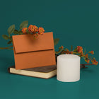 JAM Paper Enveloppes invitation format livret avec fermeture gommée, 5 1/4 x 7 1/4 po, orange foncé, 100/paquet-Fermeture : gomme