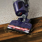 Aspirateur vertical Hoover PowerDrive pour poils d’animaux de compagnie-Nettoyage à plusieurs étages - Activez le rouleau à brosses pour un nettoyage optimal des tapis et désactivez-le pour éviter la dispersion de débris sur les sols durs.