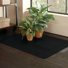 Staples - Sous-chaise multi-surfaces, 35,5 po x 47,5 po, noir-Dimensions (po) : 35,5 larg. x 47,5 haut.