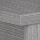 Bureau crédence 60 larg. x 24 prof. Studio C de Mobilier d'entreprise Bush - gris platine-La surface de 60 larg. x 24 prof. offre de l'espace pour étaler vos affaires en plus d'être dotée d'un système intégré de gestion des c'bles pour dissimuler les c'bles d'ordinateur