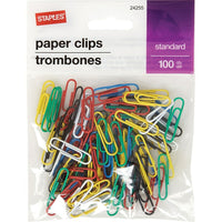 Staples - Trombones standard recouverts de vinyle, couleurs variées, paquet de 100-Le vinyle les fait glisser facilement sur le papier