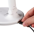OttLite Wellness Series - Lampe de bureau à DEL désinfectante-Exclusivité d’OttLite - la seule lampe de bureau conçue pour réduire les bactéries sur les surfaces grâce à la technologie à DEL SpectraClean™ brevetée