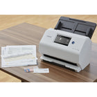 Canon - Scanner de documents de bureau imageFORMULA R50-Connectez-vous simplement avec un câble USB inclus ou utilisez le Wi-Fi et partagez entre plusieurs utilisateurs