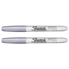 Sharpie - Marqueurs indélébiles métalliques − Pointe fine − Argentés − Paquet de 2-Comprend toutes les caractéristiques attendues d'un Sharpie, y compris l'encre indélébile à séchage rapide et la capacité à écrire sur presque n'importe quelle surface