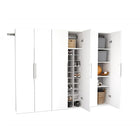 Prepac Ensemble de rangement J HangUps de 90 po - 3 pièces, blanc-L’ensemble J comprend : une armoire à chaussures de 30 po (WSSW-0720-2K) comportant une tablette fixe supérieure avec séparateur central (0,75 po d’épaisseur) et 30 compartiments individuels assez grands pour accueillir une paire de chaussures de pointure 13 pour homme, deux armoires de rangement de 30 po (WSCW-0707-2K) dotées de trois tablettes de hauteur réglable et d’une tablette fixe (0,75 po d’épaisseur) avec séparateur central