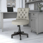 Bush Business Furniture Chaise De Bureau Tuftée Arden Lane Mid Back, Gris Clair (CH2301LGF-03)-Chaise pivotante à 360 degrés avec 5 roulettes à deux roues offrant une gamme complète de mouvements