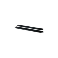APC Trousse de panneaux AR8108BLK-Conçu pour une utilisation sur des rails verticaux avec ou trous filetés ou carrés