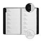 Staples - Carnet d'adresses - 5 po l x 8 po H - noir - bilingue-13 onglets vous aident à naviguer facilement dans vos pages de contacts