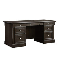 Palladia â€“ Bureau de direction, chêne Wind-Le bureau de direction de Palladia est doté dâ€™un large tiroir/tablette avec glissières en métal et butées de sécurité qui comprend un panneau rabattable pour clavier/souris