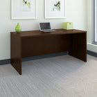 Bush® - Bureau de direction de la collection Westfield, 66 po, fini cerisier Mo-Accepte un pont/retour pour obtenir une configuration en L