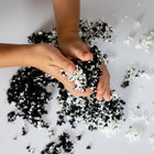 Educational Insights - Playfoam® Pluffle™ Twist Noir & Blanc, 3 Packs-Ne se dessèche jamais ! La formule non toxique de Playfoam Pluffle ne se dessèche jamais, de sorte que l'apprentissage et le plaisir ne finissent jamais.