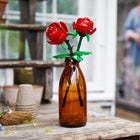LEGO - Roses - 120 Pièces-Chaque tige de rose mesure plus de 26 cm de longueur, la taille idéale pour disposer les fleurs dans un vase