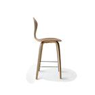 Nicer Furniture - tabouret de comptoir Cherner au fini noyer-La charpente en bois a été uniformément séchée au four pendant un mois jusqu'à un niveau d'humidité stabilisé ; La surface du bois dur a été poncée trois fois pour la rendre aussi lisse que possible.