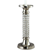 Elegance – Bougeoir pilier étincelant avec colonne effilée, 13 po-Ce bougeoir pilier avec colonne effilée de 13 po est fabriqué de cristaux et de métal au fini miroir.