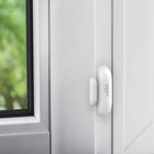 Capteur Wi-Fi intelligent pour portes et fenêtres Geeni - paquet de 2, blanc-Configurer des actions automatisées avec d'autres produits de maison intelligente Geeni, telles que l'allumage automatique des lumières lorsqu'une porte est ouverte