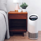 Purificateur d’air TruSens Z2000 avec surveillance de la qualité de l’air SensorPod-Son design contemporain, souligné par des commandes tactiles et une élégante poignée intégrée, s’insère harmonieusement dans votre décor intérieur