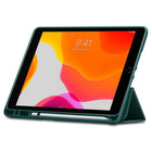 Spigen - Etui Urban Fit Folio pour iPad (7e, 8e, & 9e generation) de 10,2 po - vert minuit-Protégez votre iPad tout en lui donnant du chic