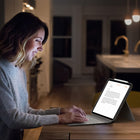 Étui clavier Logitech Folio Touch pour iPad Air 11" (M3/M2) et iPad Air (4e et 5e génération) - Graphite-Technologie SMART CONNECTOR : profitez d'une alimentation et d'un couplage instantanés avec l'étui clavier Combo Touch. Ne vous souciez plus de la recharge, l'alimentation provient de votre iPad Air