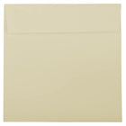 JAM Paper Enveloppes carrées Strathmore pour livrets, fini vélin avec ferm. gommée, 8 1/2 x 8 1/2 po, ivoire, paquet de 1000-Ivoire
