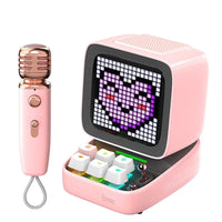 Divoom - Ditoo Rétro Pixel Art Game - Haut-parleur Bluetooth avec écran frontal à application DEL 16X16 - rose-Gadget amusant pour tuer l’ennui à la maison : Facile à créer au bout des doigts ou vous pouvez accéder à plus de 1 000 concepteurs dans notre communauté d’art de pixels gratuits à partir de notre application Divoom. Vous pouvez bavarder, commenter et vous faire des amis avec d’autres artistes.