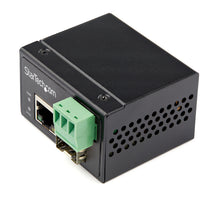 StarTech - Industrial Fibre to Ethernet Media Converter - 100Mbps SFP to RJ45/Cat6-FORMAT COMPACT + ENTRÉE FLEXIBLE : ce mini convertisseur fibre RJ45 étend et convertit la fibre 100 Mbps en cuivre RJ45 Ethernet; alim 18-36V CA /12-56V CC pour solaire, automobile et ferroviaire