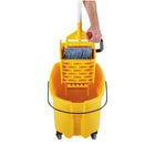RubbermaidMD ® Sceau avec essoreuse pour vadrouille WaveBrake-5