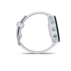 Garmin - Montre GPS de course à pied Triathlon et Multisports avec musique Forerunner 255S de - Whitestone-Dotee de boutons faciles à utiliser et d'un bracelet en silicone, cette montre est prête à porter - et à dechirer - avec un verre Corning Gorilla Glass 3 durable.