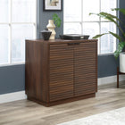 Sauder Englewood Base de bibliothèque - 1 tablette - 29.25" H - Finition Spiced Mahogany (426909)-110 distribué équitablement