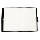 Ashlin ? Carnet Porchia de taille moyenne avec fermeture à pression, noir (P9088-18-01)-Le carnet est offert avec : un carnet ligné ivoire de 7 3/4 x 5 1/2 po.