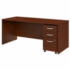 Bureau 72 po x 30 po avec classeur mobile Studio C de Bush Business Furniture - cerisier Hansen/cerisier Hansen-L’ensemble comprend : un bureau 72L x 30P et un classeur mobile à 3 tiroirs