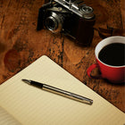 Parker − Stylo plume Jotter − acier inoxydable avec bordure chromée − plume moyenne − encre bleue-6
