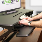 Posidesk 35 Pouces Bureau assis-debout avec plateau de clavier multi-angle-Plage dajustement de hauteur : 15 x 49 cm (5,9 x 19,3 po)