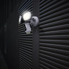 Swann - Camera de securite Floodlight Wi-Fi intelligent 1080p avec compatibilite Amazon Alexa et Google Assistant - Blanc-Une securite mains libres à l'aide de commandes vocales, diffusez des videos depuis votre camera via l'ecosysteme Google ou appareils Alexa avec ecran