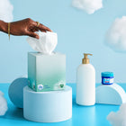 Puffs - Mouchoirs Plus Lotion avec le parfum de Vicks, 48 mouchoirs-Les mouchoirs les plus doux et les plus coussinés de Puffs, avec un soupçon de lotion pour aider à protéger votre nez