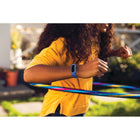 Google - Fitbit Moniteur d'activité Ace 3 - Bleu cosmique/Vert astral-Fitbit Ace 3 est étanche : n’ayez plus peur de la piscine ou des éclaboussures pendant les repas