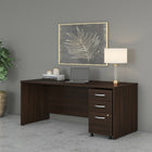 Bureau 72 po x 30 po avec classeur mobile Studio C de Bush Business Furniture - noyer noir/noyer noir-Le fini en stratifié thermofusionné protège l’ensemble de mobilier de bureau contre les rayures et les taches