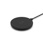 Chargeur 15 Qi avec bloc d’alimentation Belkin-Alimentez n’importe quel appareil compatible Qi avec un seul chargeur. Le socle de charge sans fil BOOSTCHARGE de 15 W a été conçu pour charger rapidement les téléphones intelligents Apple, Samsung et Google tout en livrant 5 W à tous les autres appareils compatibles Qi.
