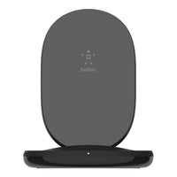 Support de chargeur Belkin 15 Qi avec alimentation-Ce chargeur rapide et sans fil fournit jusqu’à 15 W pour alimenter votre appareil plus efficacement, en moins de temps.